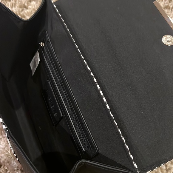 Express clutch flat handbag - Picture 3 of 15